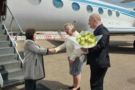 MM sədri Britaniyaya səfər etdi