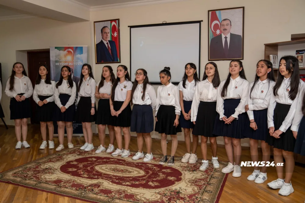"Əsrin azərbaycanlısı" - 143 saylı məktəbdə Ulu Öndərin 100 illiyi qeyd olundu
