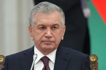 Özbəkistanda növbədənkənar prezident seçkiləri haqqında qanun qəbul edildi