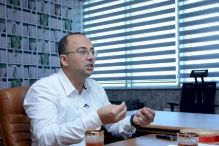 “Yenidən oğlum olsa, sünnət etdirmərəm…” - – Elşad Miri