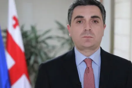 Gürcüstan XİN başçısı Rusiyanın viza rejiminin ləğvi qərarını alqışlayıb