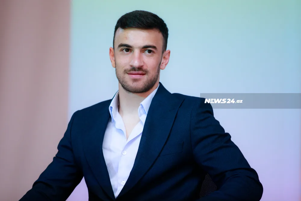 Qara Qarayev şagirdlərlə görüşdü - FOTOLAR