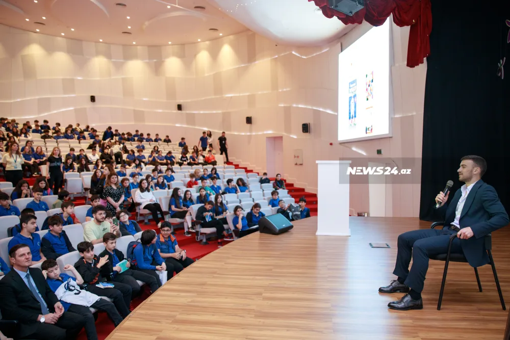 Qara Qarayev şagirdlərlə görüşdü - FOTOLAR