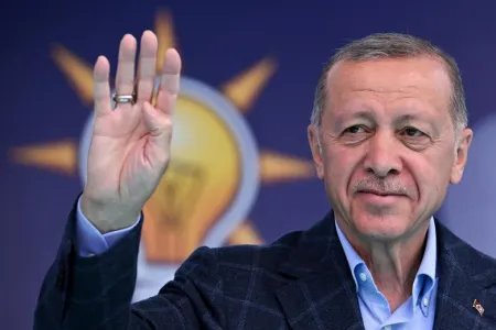Ərdoğan İstanbulda tərəfdarlarının önünə çıxdı