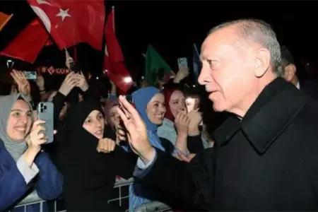 Ərdoğanın böyük fərqlə irəlidə olduğunu bildirildi