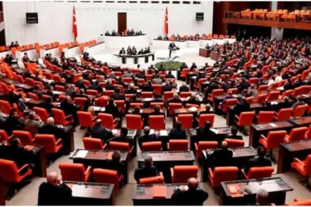 Bu məşhurlar deputat seçilə bilmədi - FOTOLAR