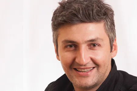 Küçələrdə gecələyən aktyor: - "Ölmək istəyirəm”