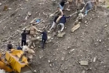 Türkiyədə hərbi avtomobil aşıb, 9 nəfər yaralanıb
