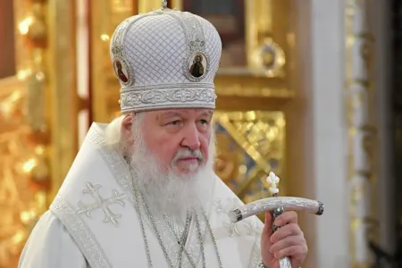Patriarx Kirillin maşını qəzaya uğradı - – VİDEO