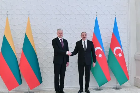 Prezidentlərin geniş tərkibdə görüşü - BAŞLADI