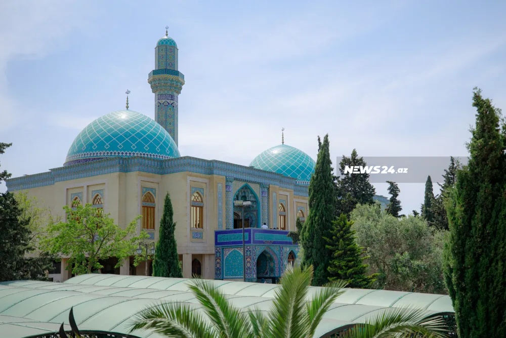 "Mir Mövsüm ağanın məzarını ziyarət etmək şirk deyil" - VİDEOREPORTAJ