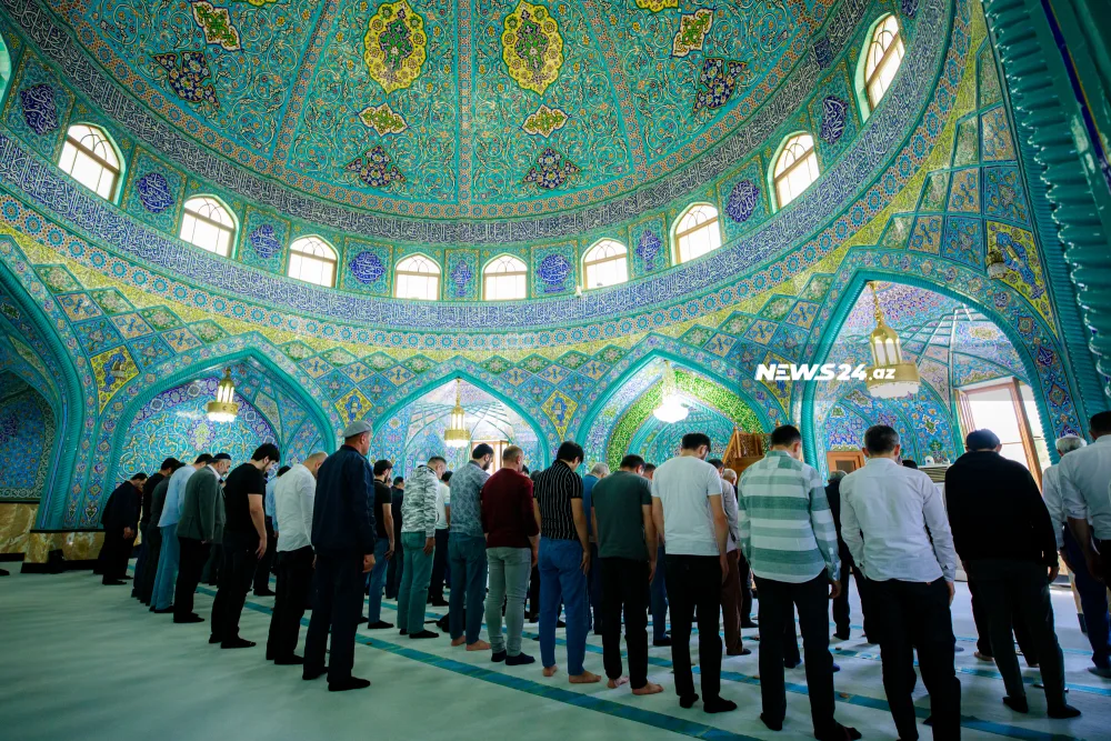 "Mir Mövsüm ağanın məzarını ziyarət etmək şirk deyil" - VİDEOREPORTAJ