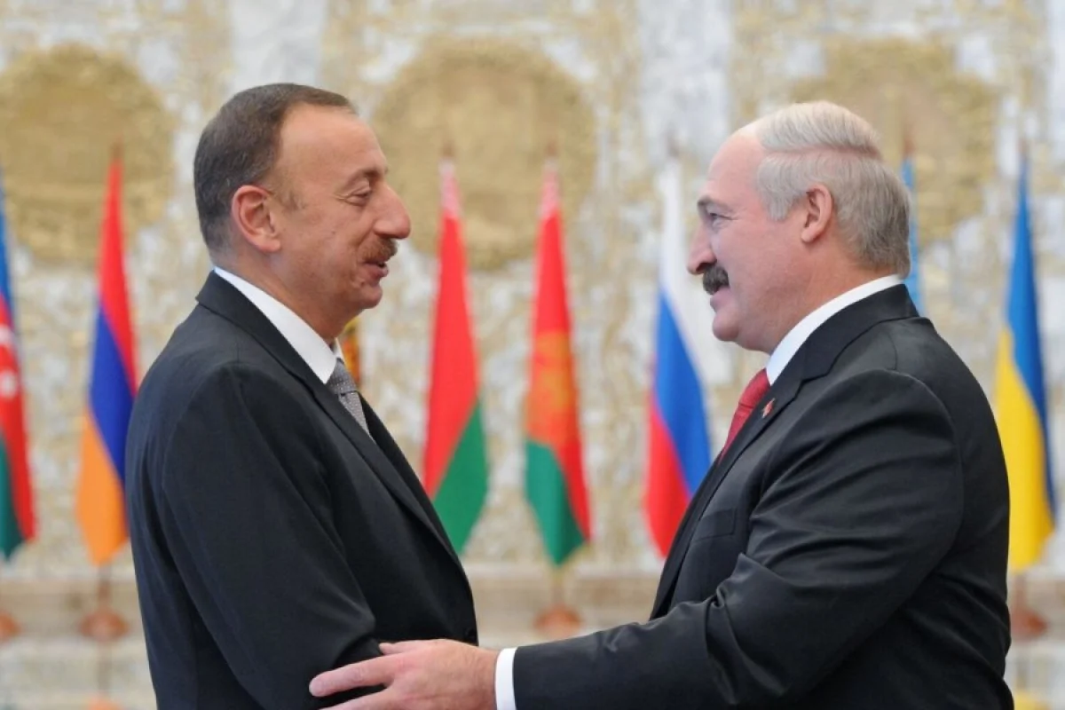 Lukaşenko İlham Əliyevə məktub göndərdi