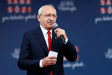 Kılıçdaroğlu İzmirdə - rekord sayda səs topladı