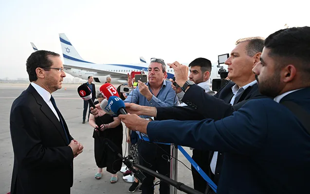 İsrail Prezidenti Bakıya gəldi - Foto - Yeniləndi