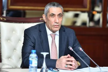 "Müqaviləli hərbçilərin sayını artırmalıyıq" - Siyavuş Novruzov