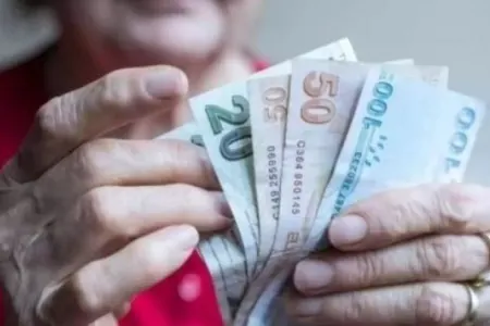 Lirə nə vaxta qədər ucuzlaşacaq? - İqtisadçı AÇIQLADI