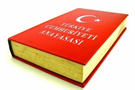 Türkiyə konstitusiyası dəyişdirilə bilər