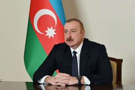 İran Prezidenti Azərbaycan liderini təbrik edib