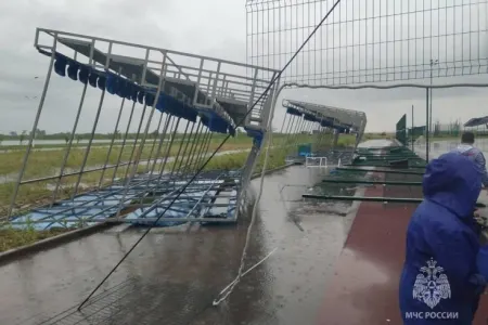 Rusiyada tribuna çökdü: yaralılar var