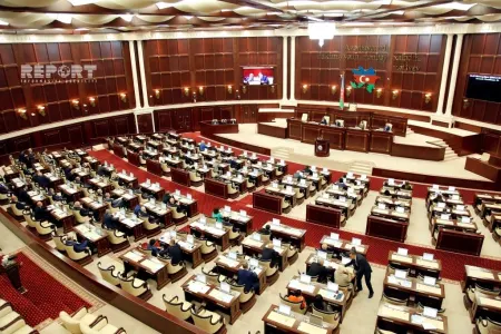 Milli Məclis toplaşır - Gündəlikdə 14 məsələ var