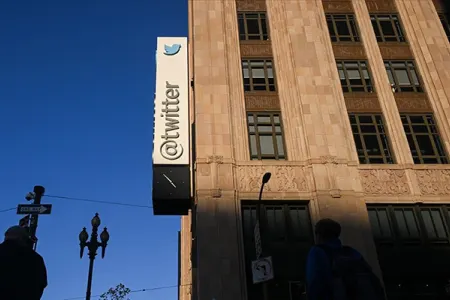 Tviterin təhlükəsizlik rəhbəri İrvin istefa verdi