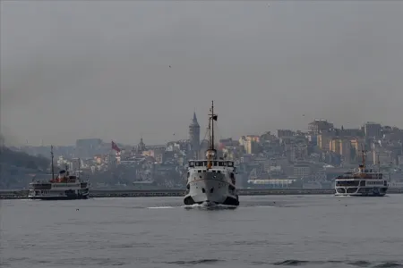 Türkiyə Qara dəniz boğazlarından keçid haqqını artıracaq