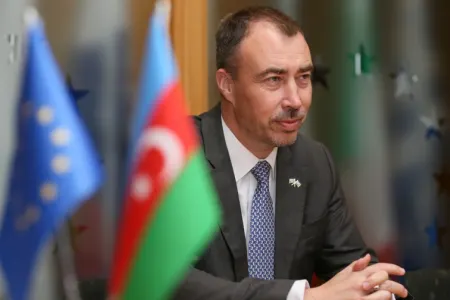 Toivo Klaar Azərbaycana gələcək