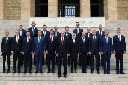 Türkiyə hökumətinin yeni tərkibdə - ilk iclası keçirilir