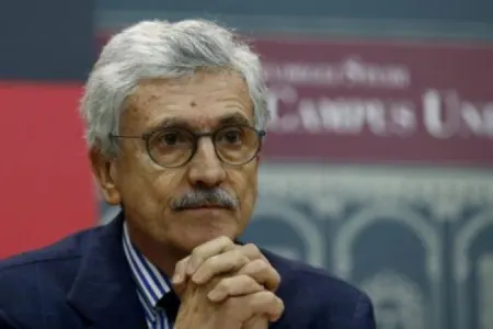 İtaliyanın keçmiş baş nazirinə qarşı korrupsiya istintaqı