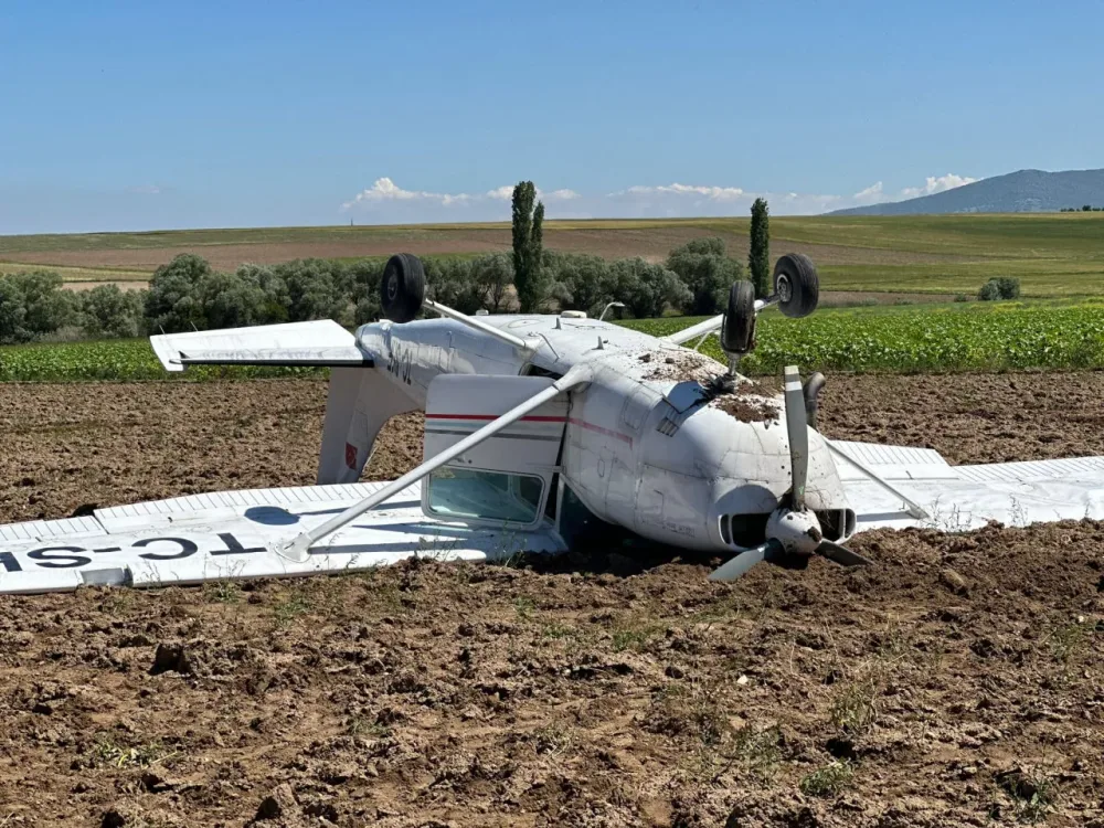 TƏCİLİ: Türkiyədə təyyarə qəzaya uğradı - Yaralılar var - FOTO