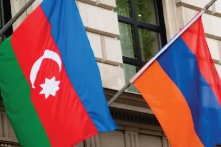Erməni məmurlar Bakıya gəldi