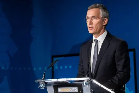 Stoltenberq NATO ölkələrini Ukraynaya yardım etməyə çağırıb