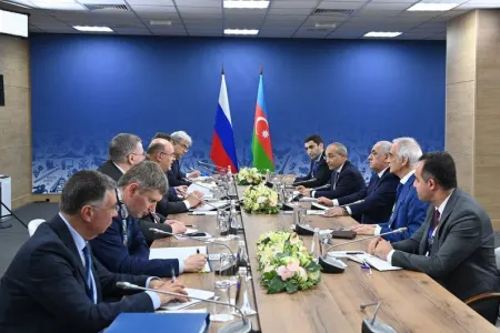 Əsədov Soçidə Mişustinlə görüşüb