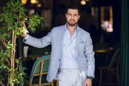 Namiq xanımı və övladından DANIŞDI: - "Telefonumun kodunu..."