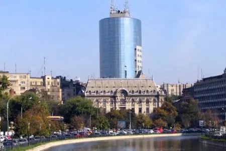 Rumıniya baş naziri istefa verdi