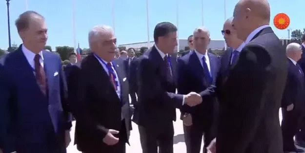 Türkiyə mediası Sinan Oğanın Bakıdakı bu görüntüsündən yazır - FOTO