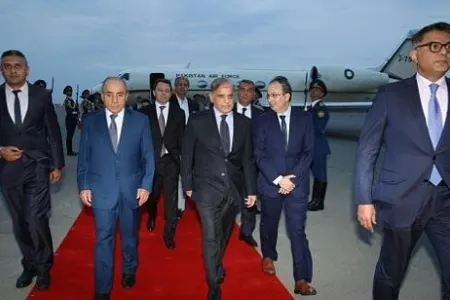 Pakistanın baş naziri Azərbaycanda