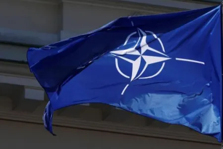 NATO: "Ukrayna irəliləyir, dəstəyi davam etdirməliyik"