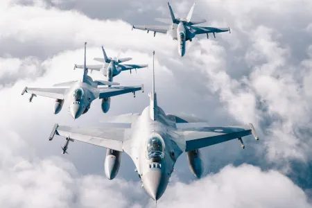 NATO Kiyevə F-16-lardan istifadə etməyi - TƏKLİF ETDİ