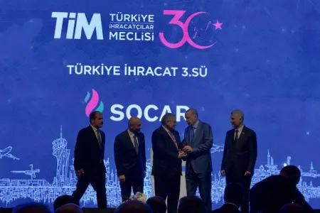 Ərdoğan SOCAR-a mükafat təqdim etdi - FOTO