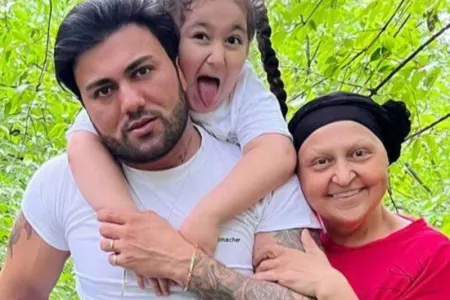 Röyal yenə hamını kövrəltdi: - Sən anasız deyilsən