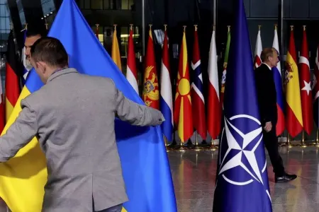 Fransa Ukraynanın NATO-ya qəbulu ilə bağlı mövqeyini dəyişib