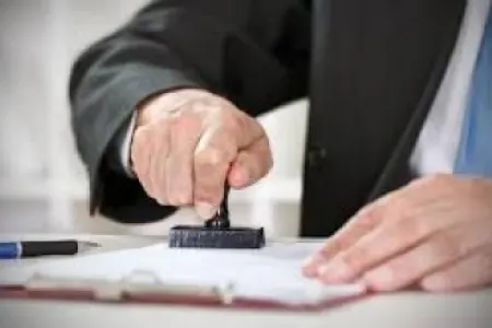 "Mağazanı əlimdən almaq istəyirdi" -Bakıda müdirlə işçinin - MÖHÜR DAVASI