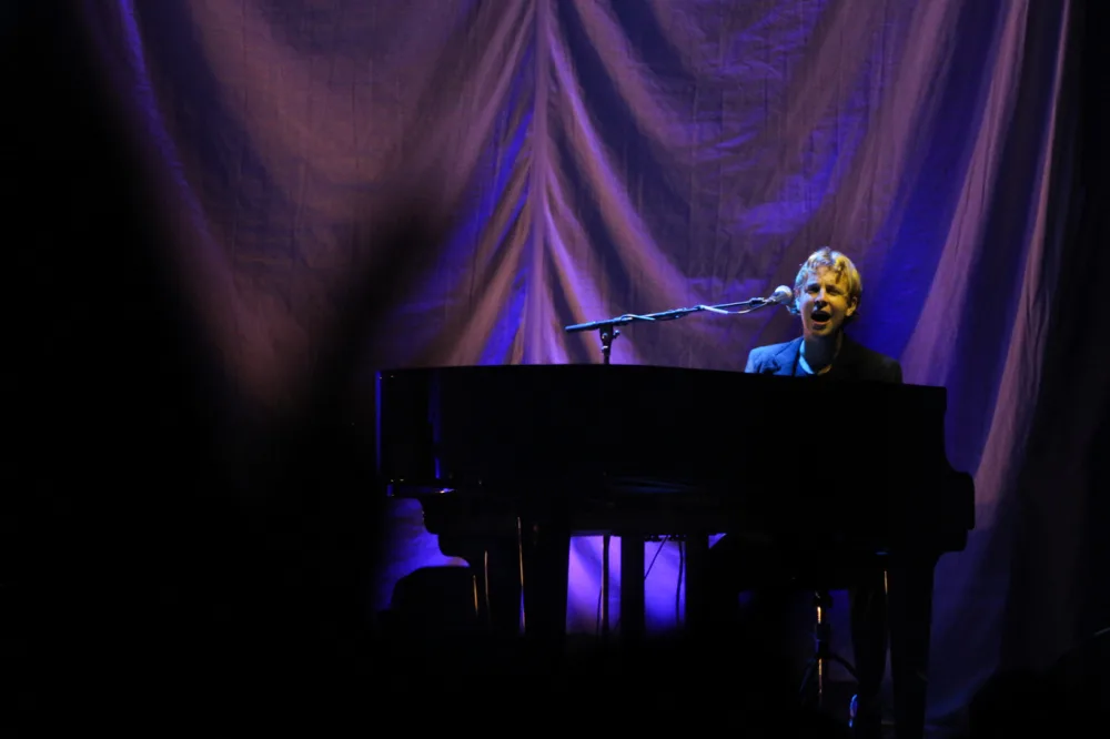 Britaniyalı müğənni Bakıda konsert verdi - FOTO