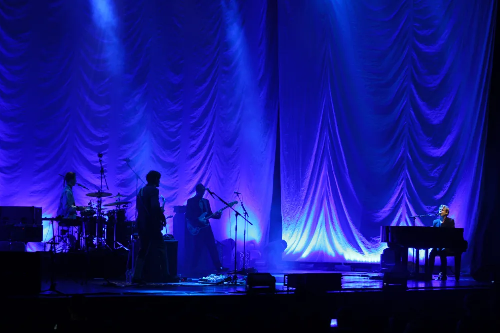 Britaniyalı müğənni Bakıda konsert verdi - FOTO