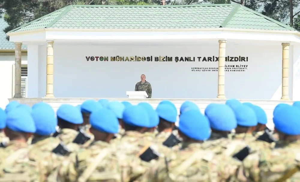İlham Əliyev MN-in komando hərbi hissəsində - — FOTOLAR