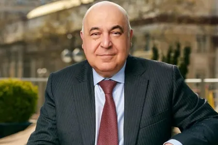 Çingiz Abdullayev Priqojin qiyamından yazdı: - Rusiyaya bir az da zərər versəniz...