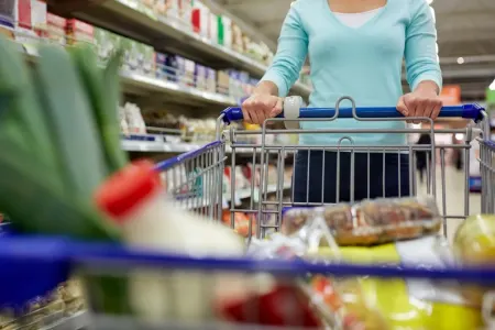 Paytaxtda ticarət dövriyyəsi - 4 %-dən çox artıb