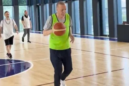 Ərdoğan basketbol oynadı - — VİDEO